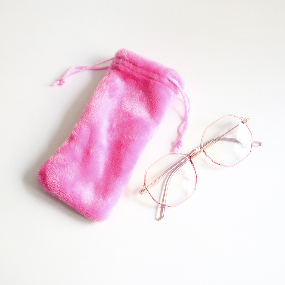 soft glasses pouch